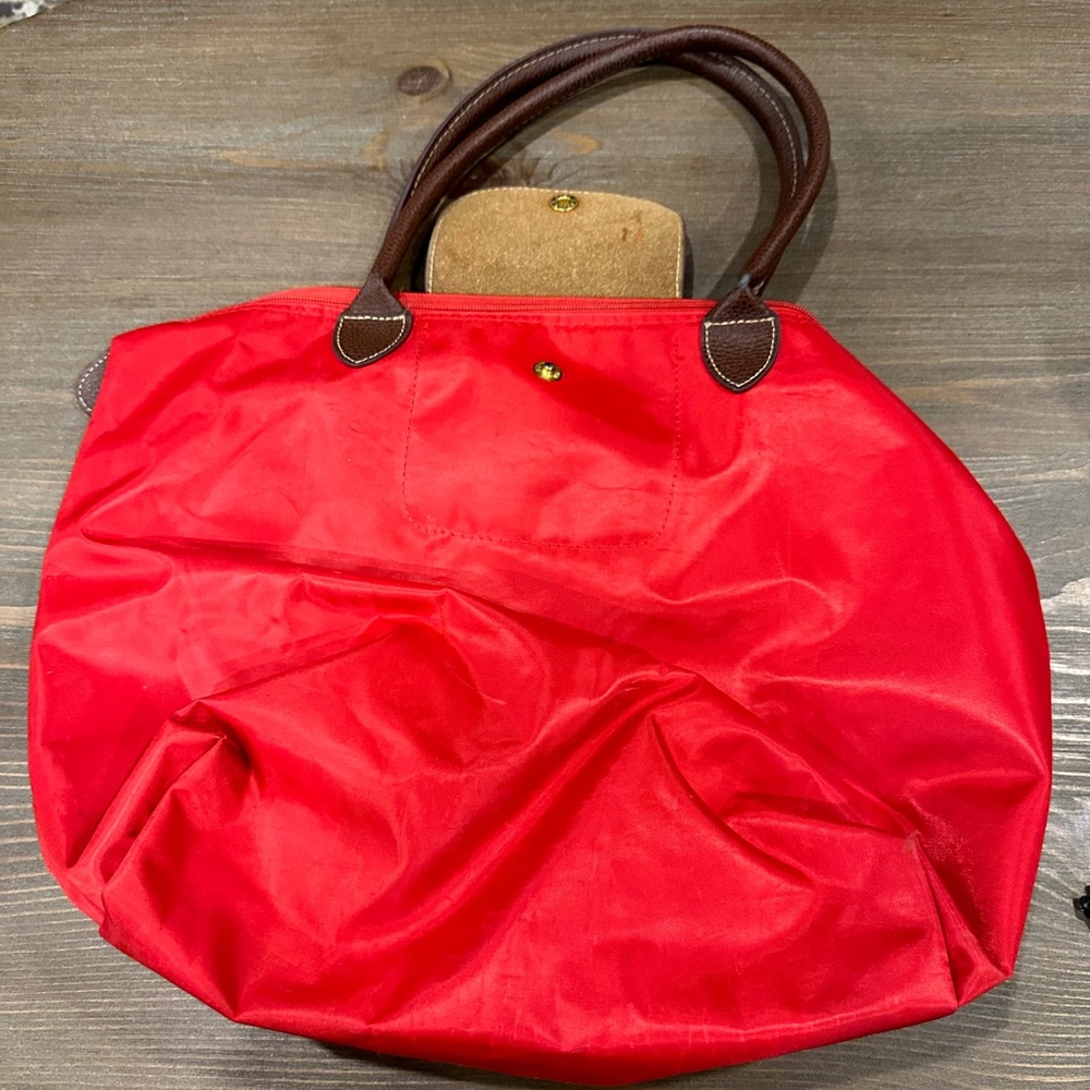 Red Medium Le Pliage Longchamp with Short Straps - Picture 3 of 9